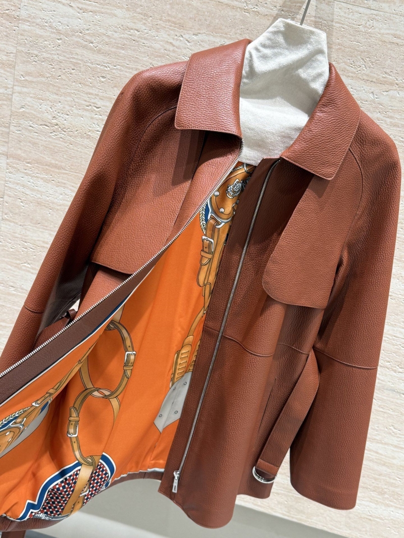 H**me5 outwear